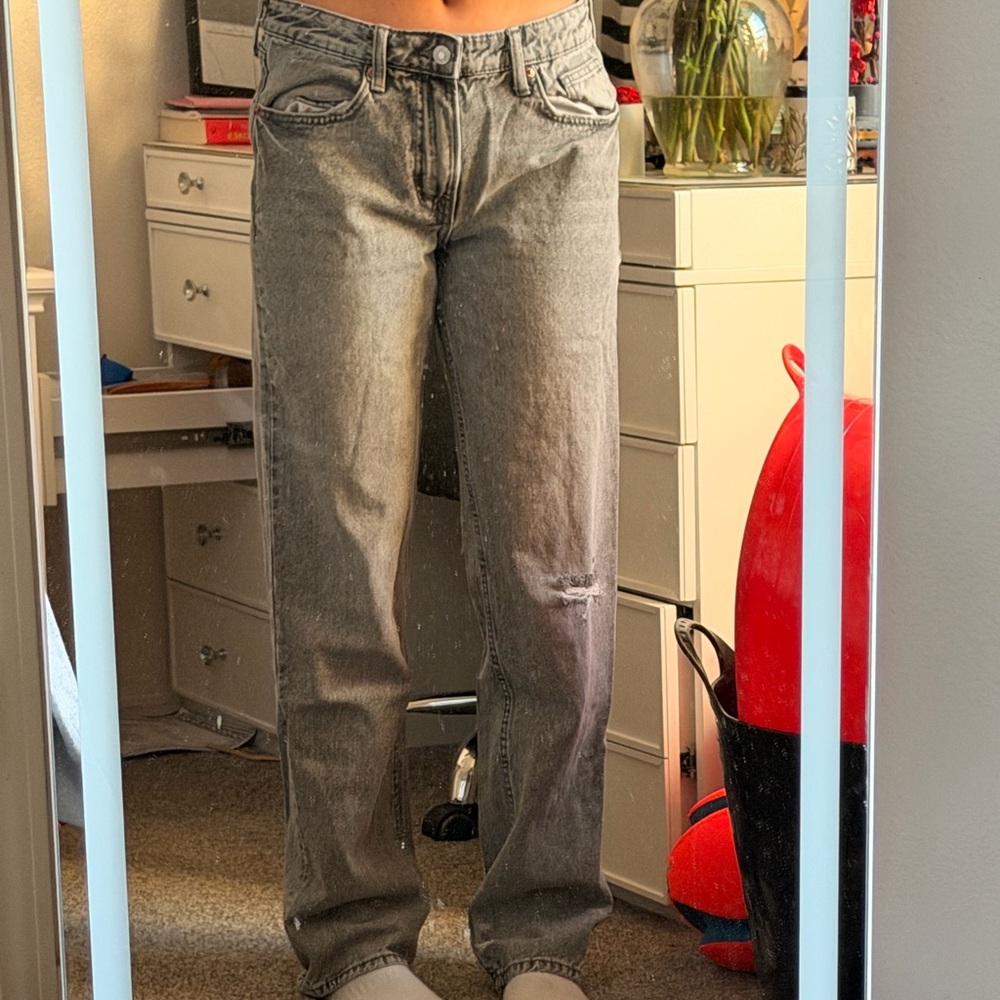 H&M Gray Women's Straight Leg Jeans
